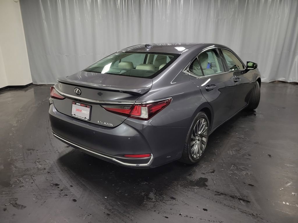 Used 2024 Lexus ES 300h w/ Technology Package FWD image 8