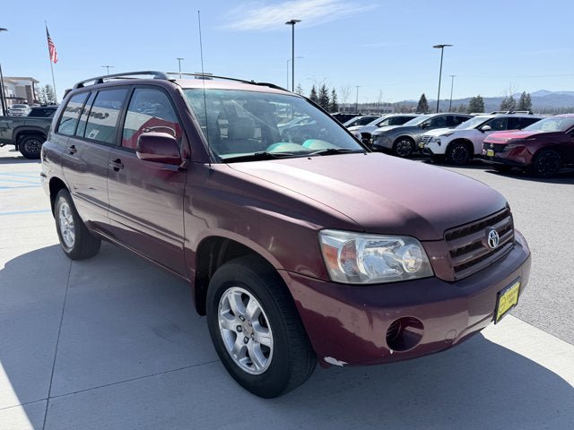 Used 2005 Toyota Highlander 4WD V6 w/ 3rd Row image 3