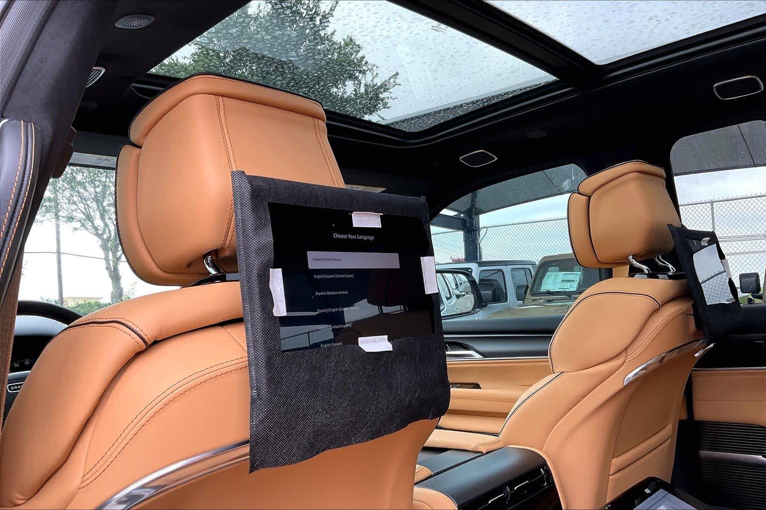 New 2026 Jeep Grand Wagoneer L Summit AWD/4WD image 16