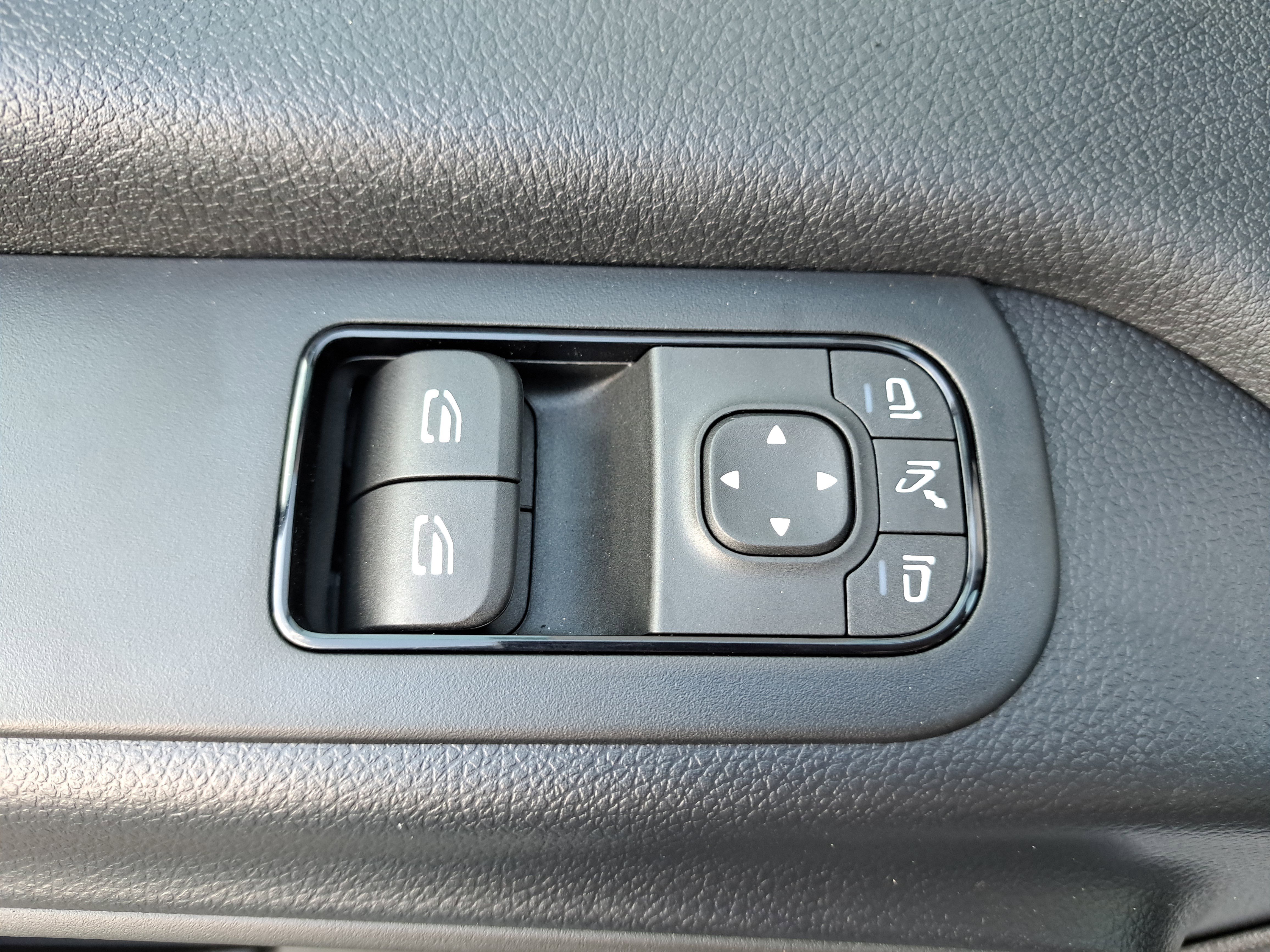 New 2026 Mercedes-Benz Sprinter 144 Cargo image 27