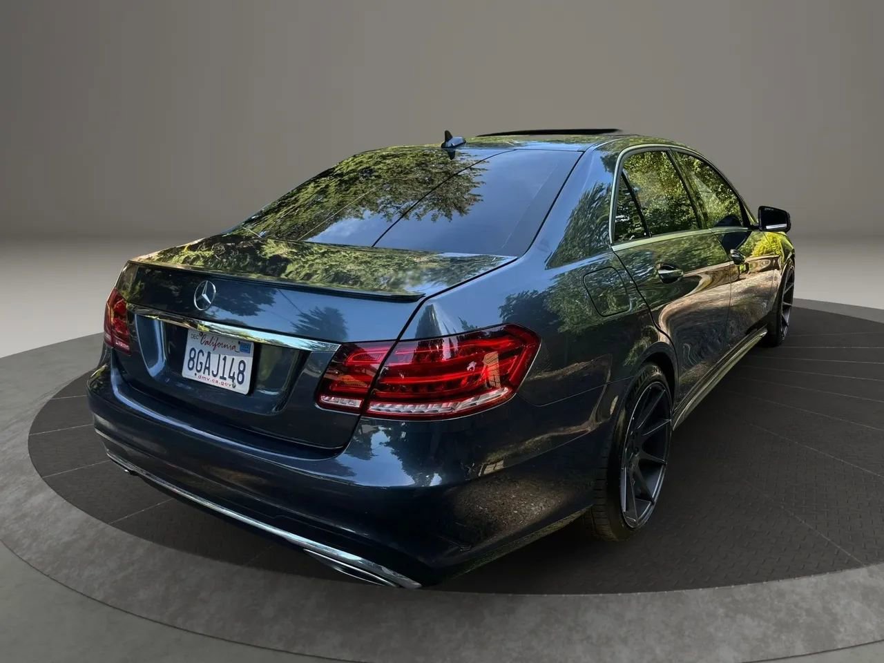 Used 2016 Mercedes-Benz E 350 Sedan image 5