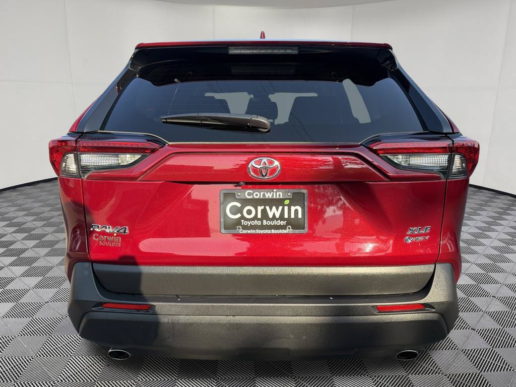 Used 2025 Toyota RAV4 XLE AWD/4WD image 7