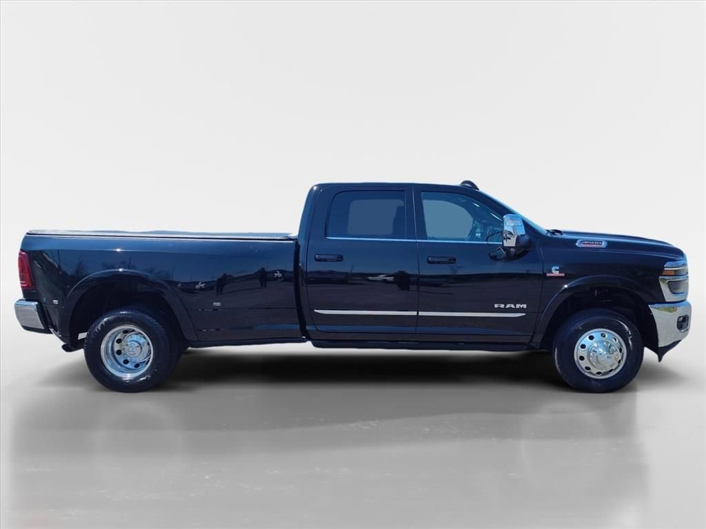 Used 2025 RAM 3500 Limited AWD/4WD image 6