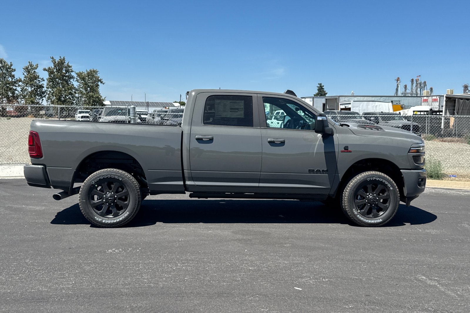 New 2026 RAM 3500 Laramie AWD/4WD image 2
