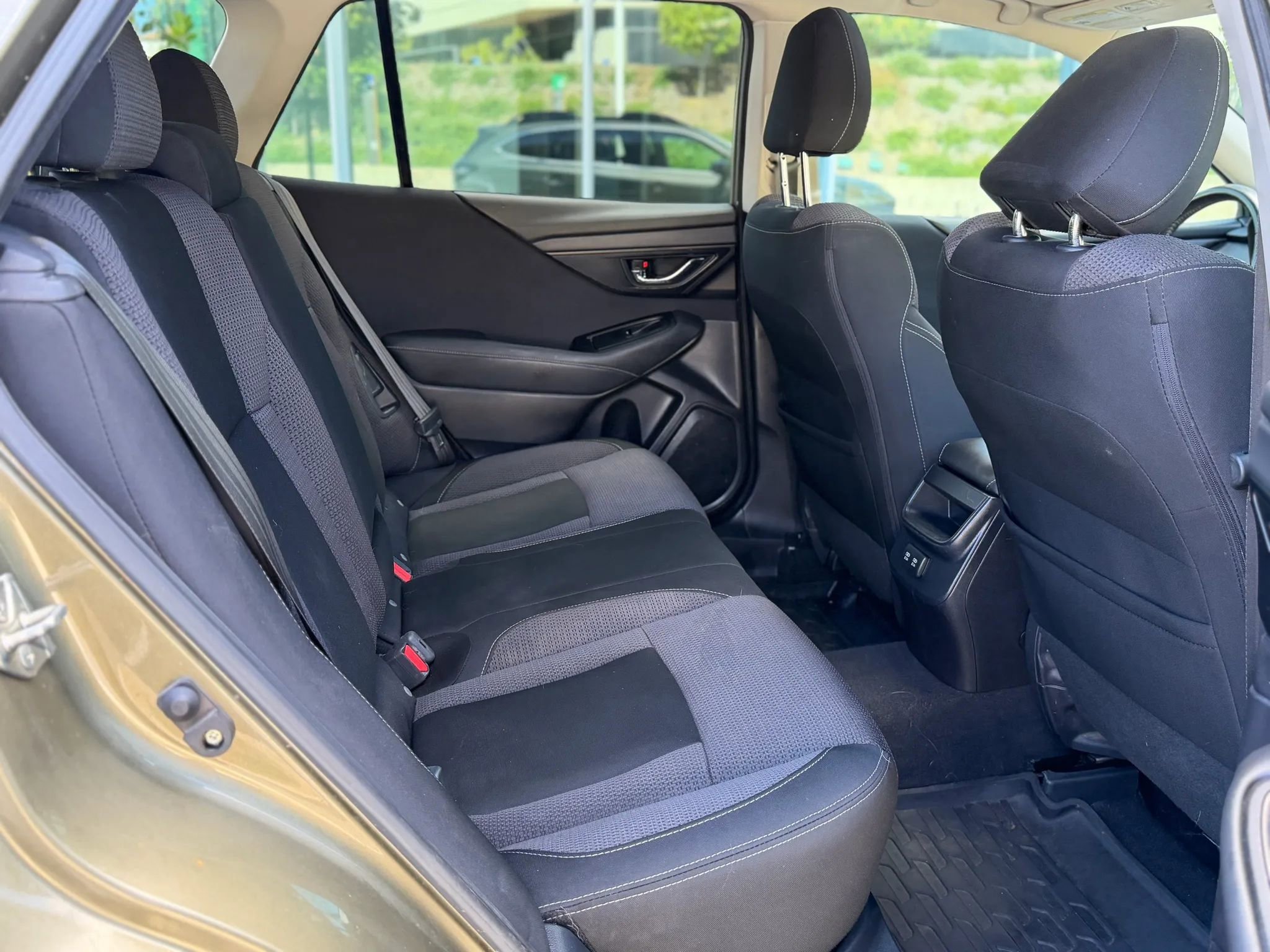 Used 2020 Subaru Outback Premium AWD/4WD image 16