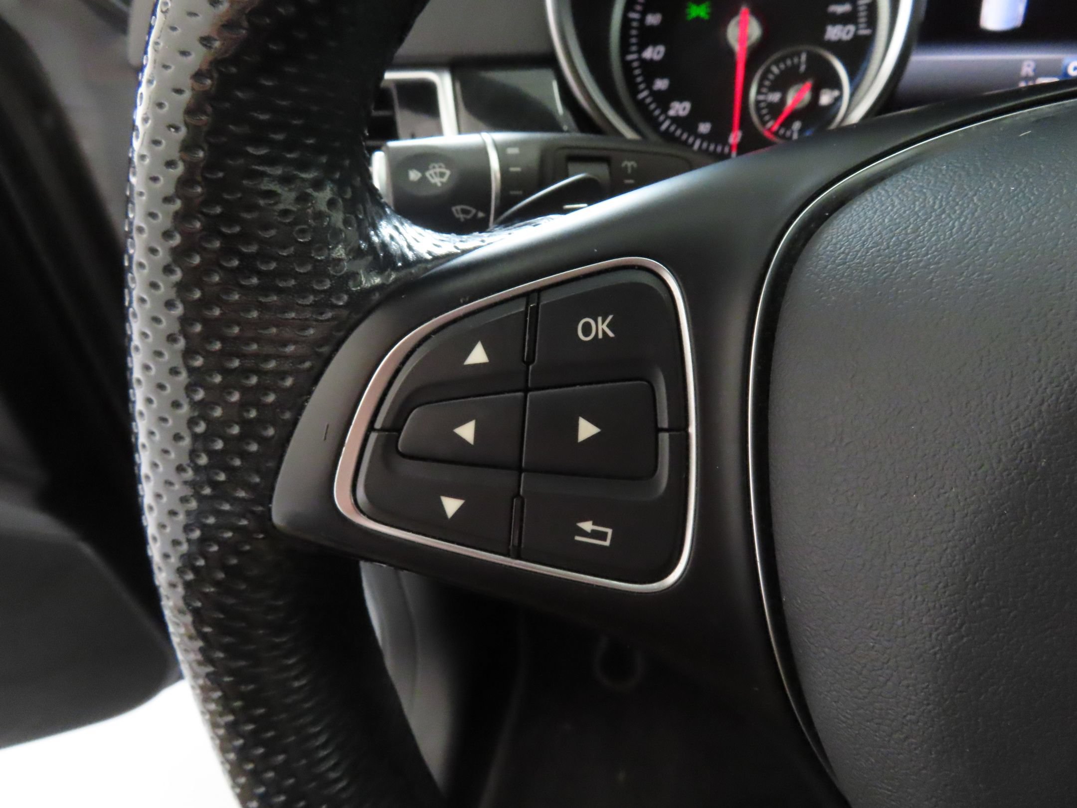 Used 2018 Mercedes-Benz GLE 350 4MATIC image 15