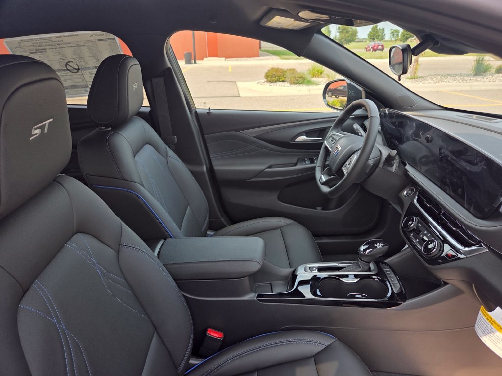 New 2026 Buick Envista Sport Touring w/ Convenience I Package FWD image 31