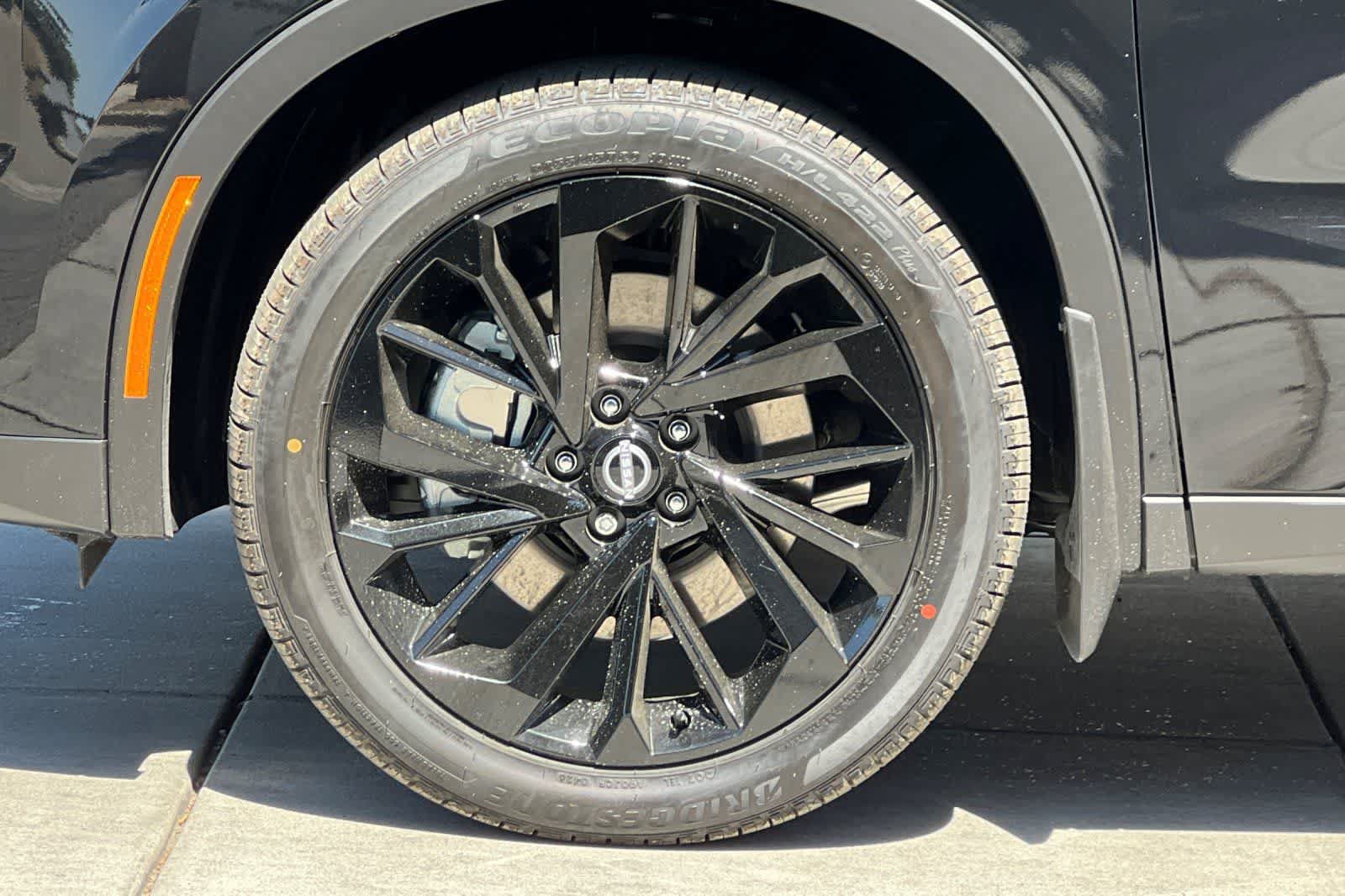 New 2026 Nissan Rogue SL AWD/4WD image 37
