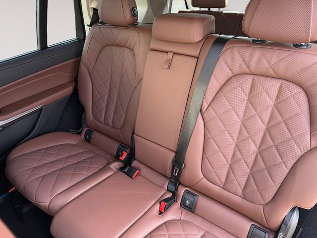 Certified 2026 BMW X7 xDrive40i w/ Premium Package image 13