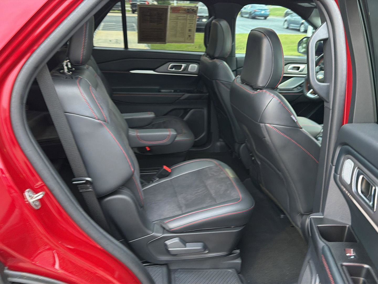 Used 2025 Ford Explorer ST w/ Sun And Sound Package AWD/4WD image 14