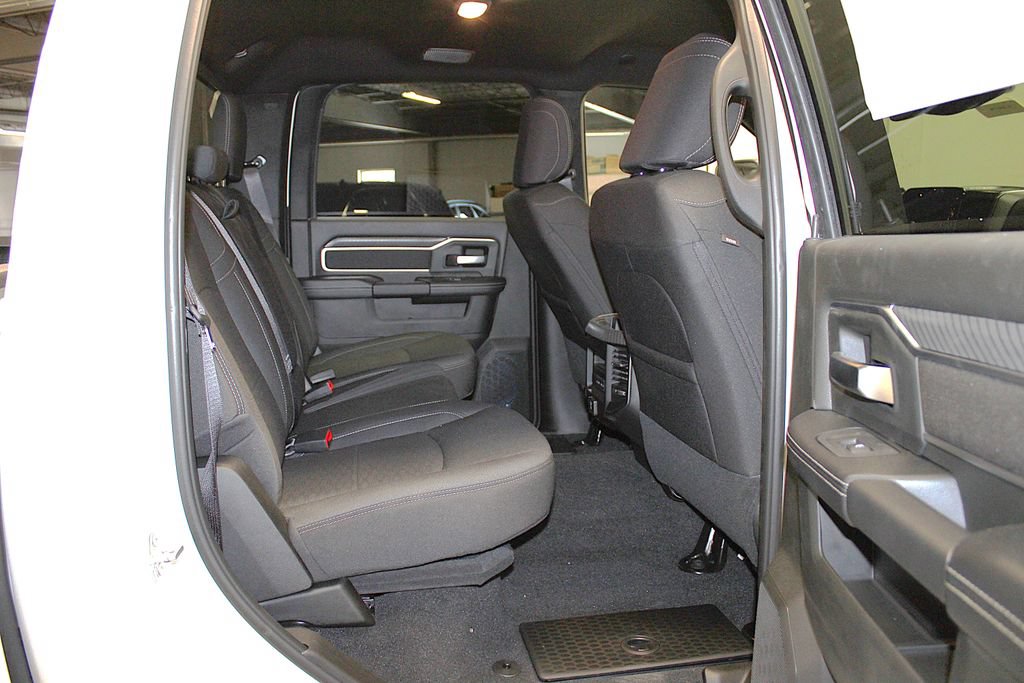New 2026 RAM 2500 Big Horn AWD/4WD image 35