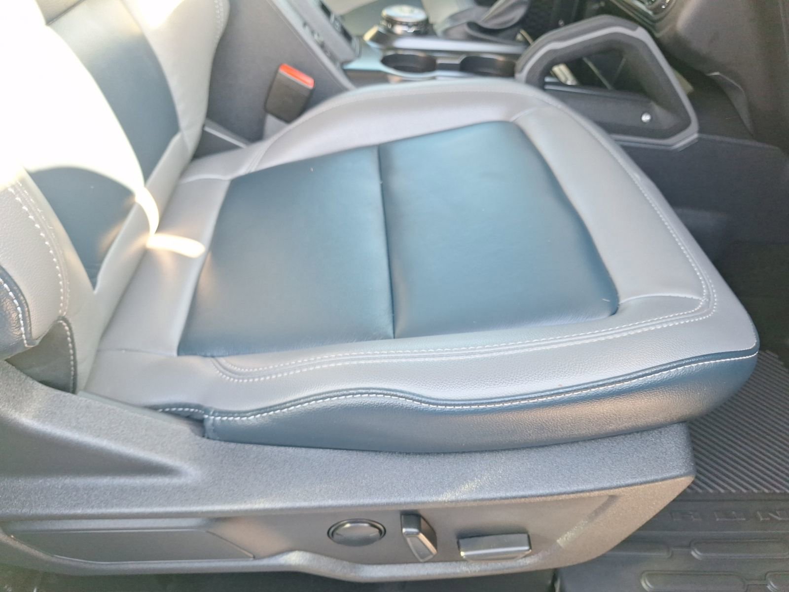 Used 2024 Ford Bronco Outer Banks image 35