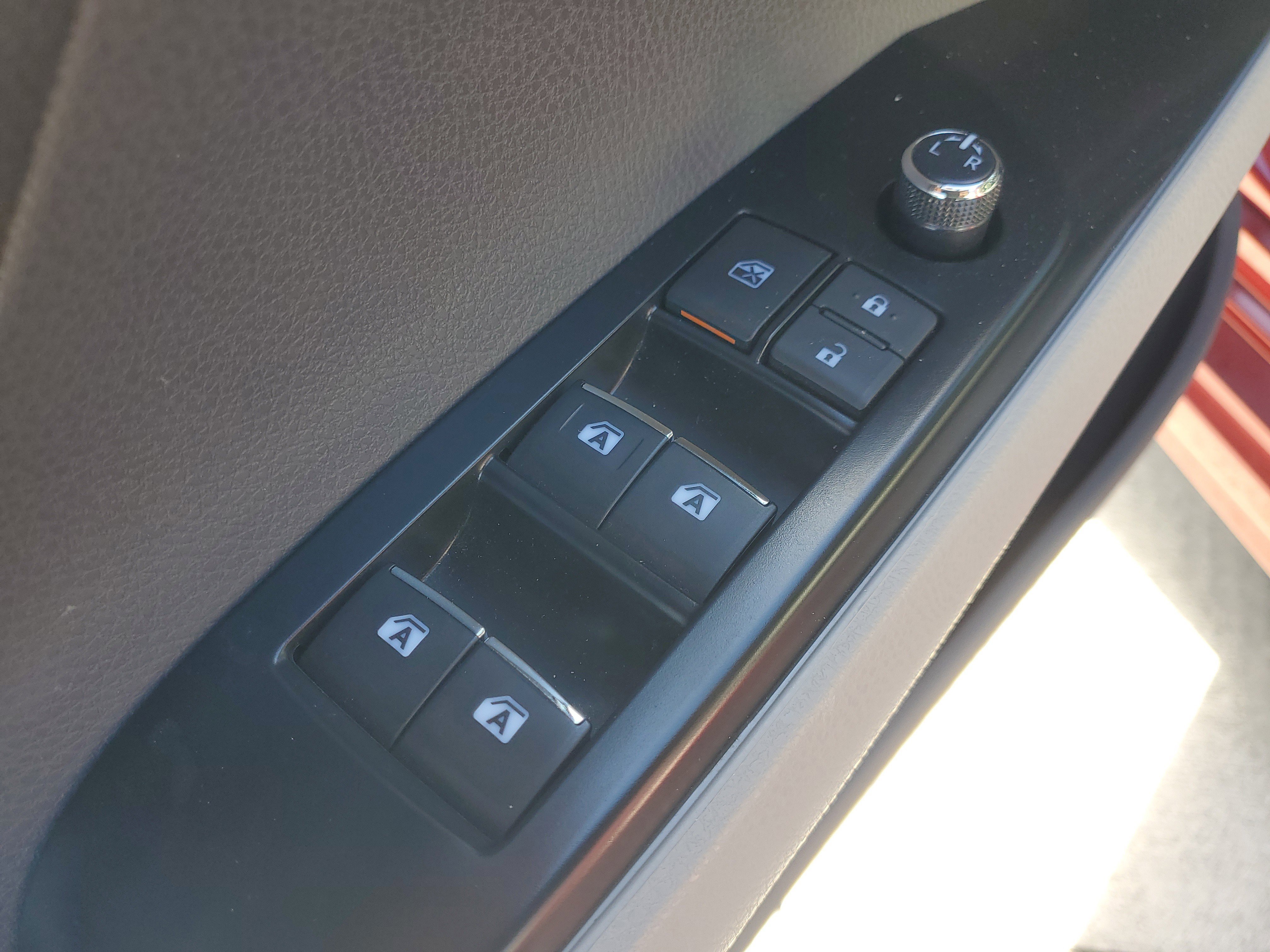 Used 2018 Toyota Camry XSE w/ Driver Assist Package image 23