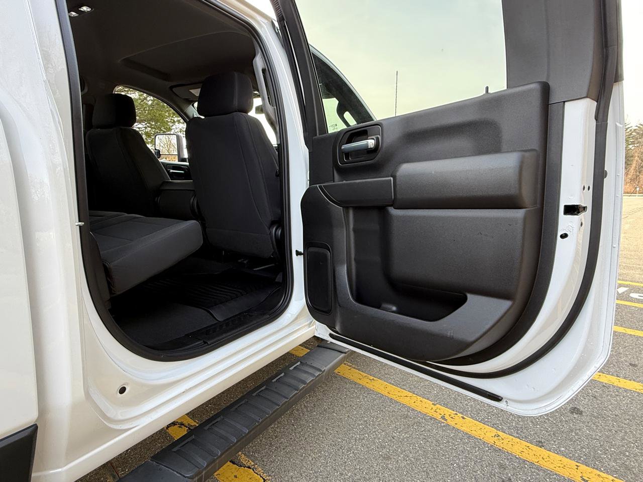 Used 2022 Chevrolet Silverado 2500 Custom w/ Custom Value Package image 32