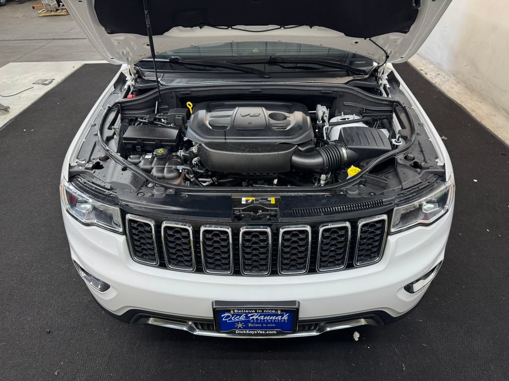 Used 2022 Jeep Grand Cherokee Limited AWD/4WD image 11