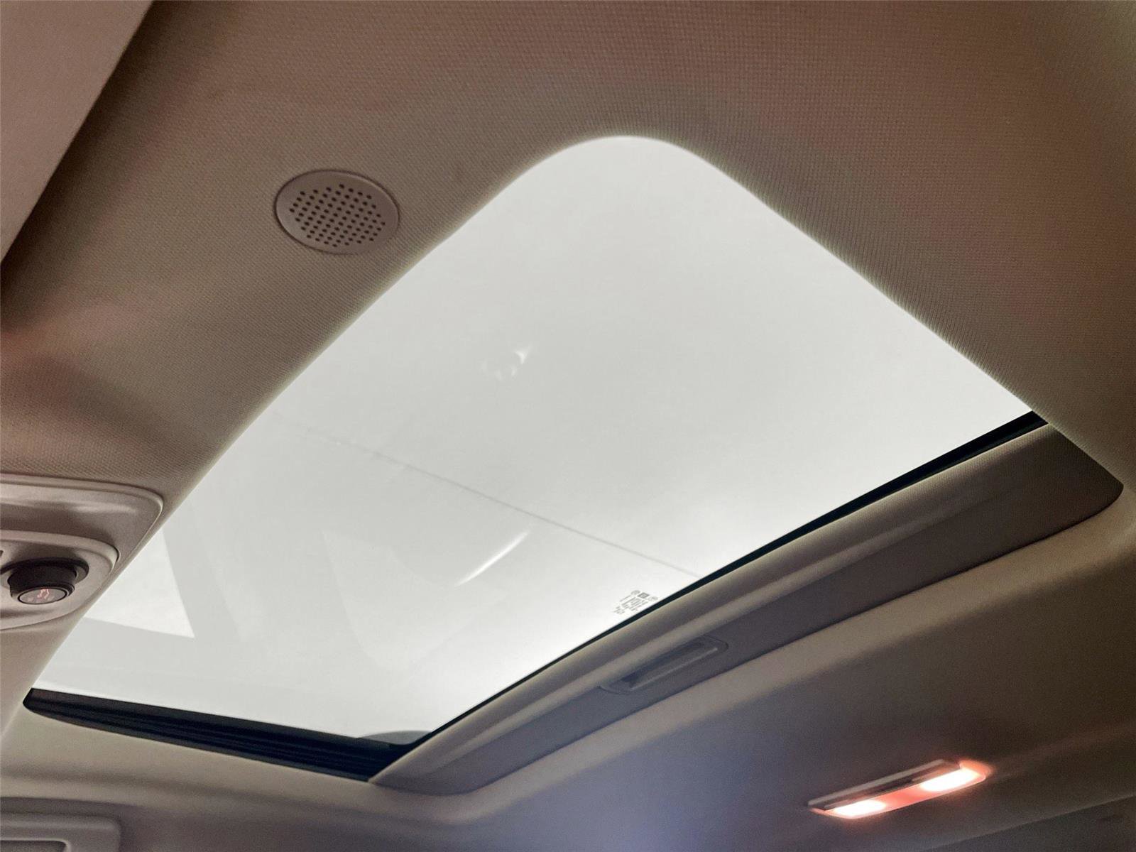 Used 2016 GMC Terrain SLT w/ Open Road Package image 13