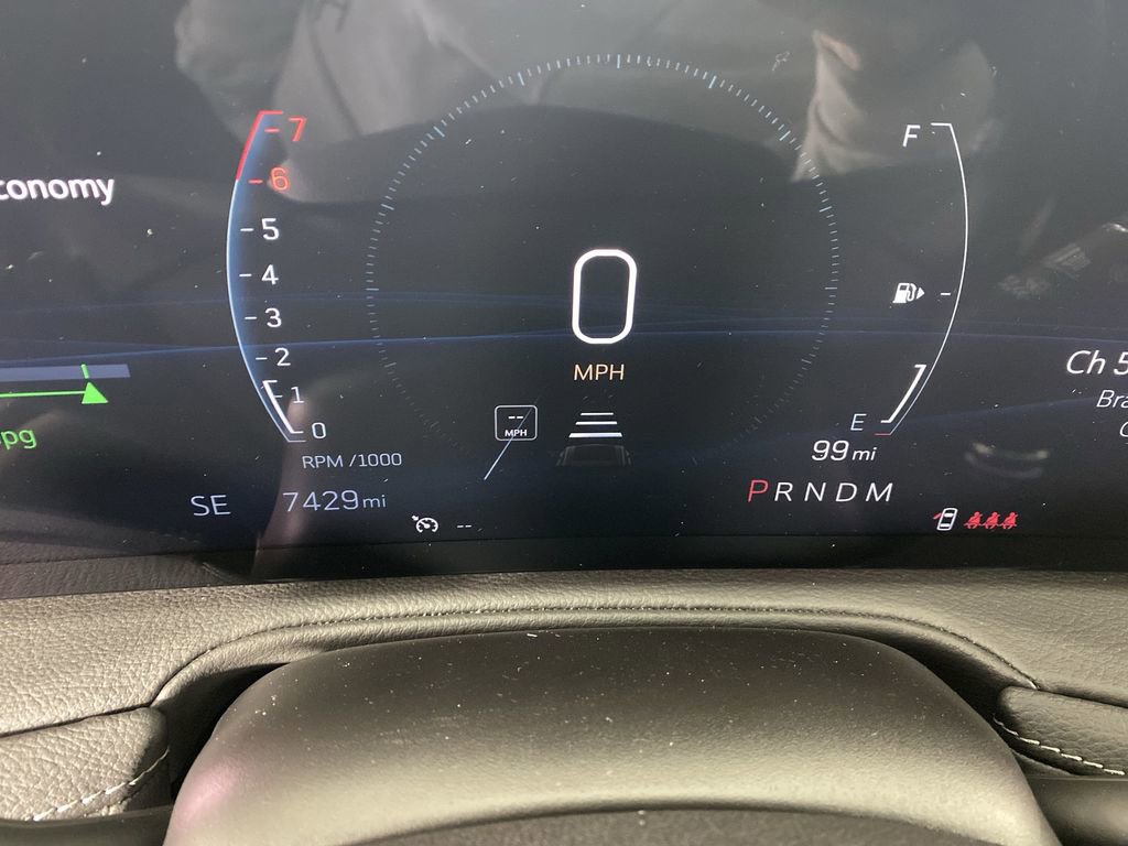 Used 2025 Cadillac XT4 Premium Luxury w/ Cold Weather Package image 15