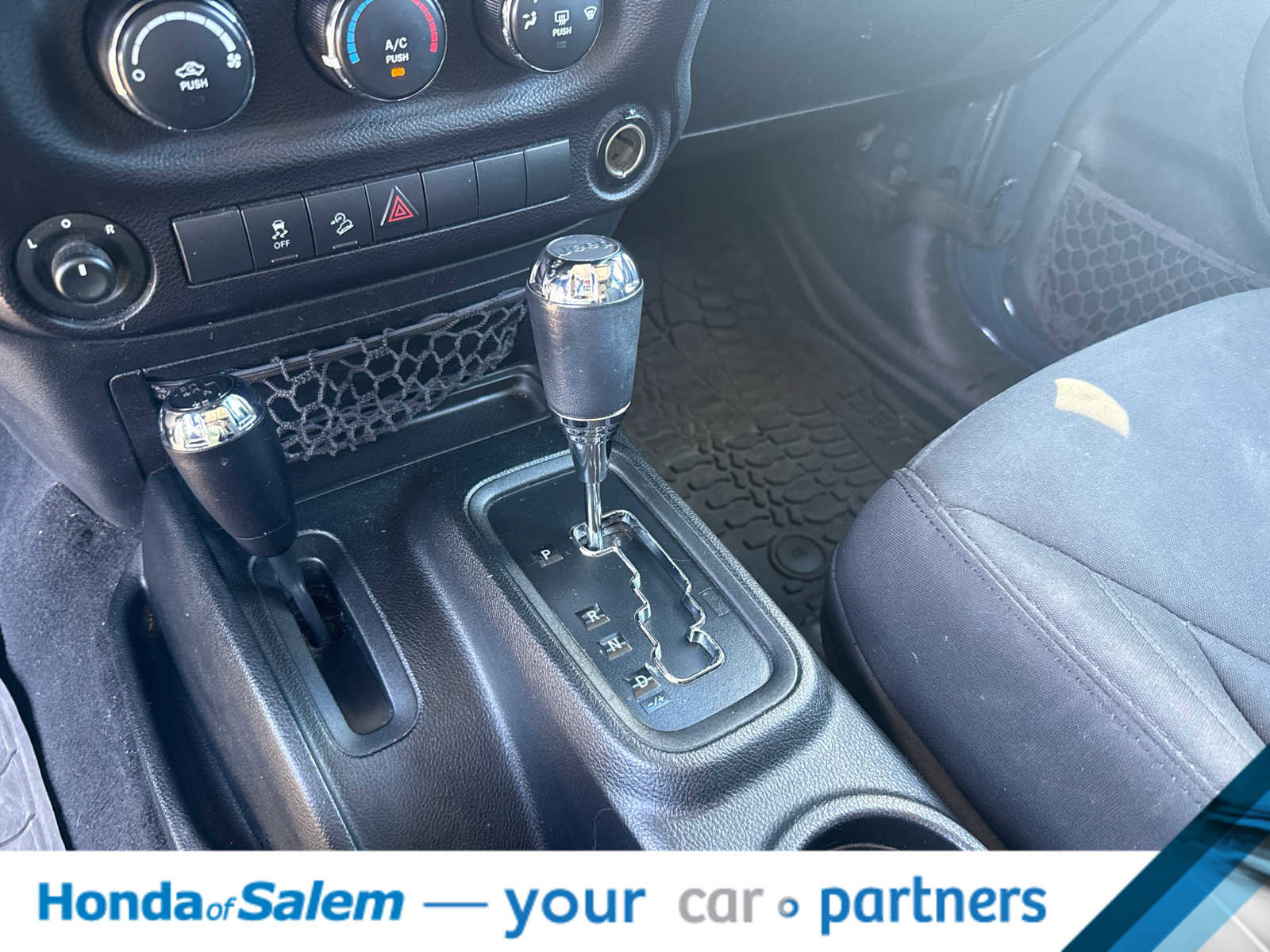 Used 2016 Jeep Wrangler Unlimited Sport w/ Quick Order Package 24S image 17