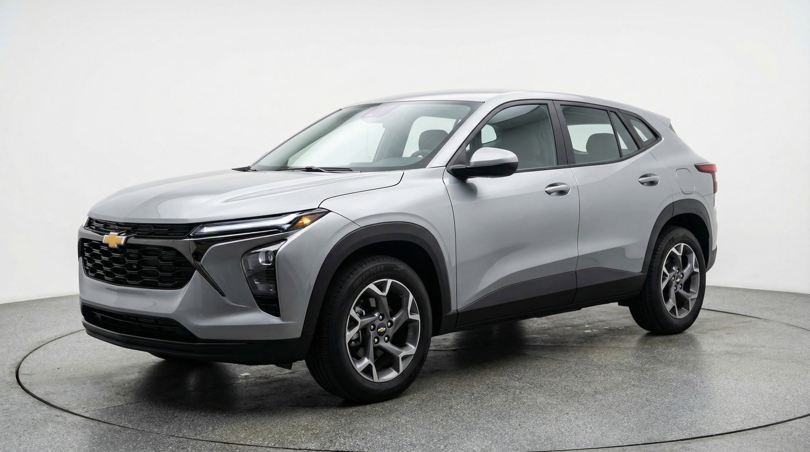 Used 2025 Chevrolet Trax LT FWD image 3