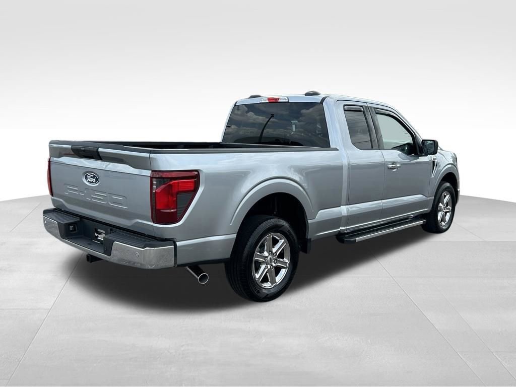 Used 2025 Ford F150 XLT w/ Equipment Group 301A Standard RWD image 5