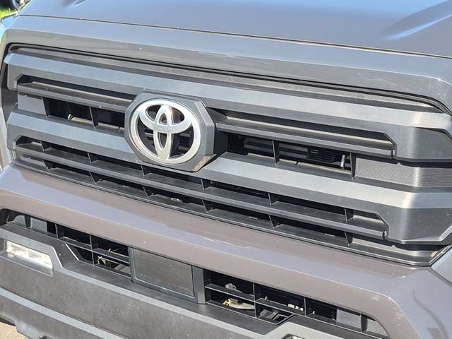 Used 2024 Toyota Tacoma SR5 AWD/4WD image 36