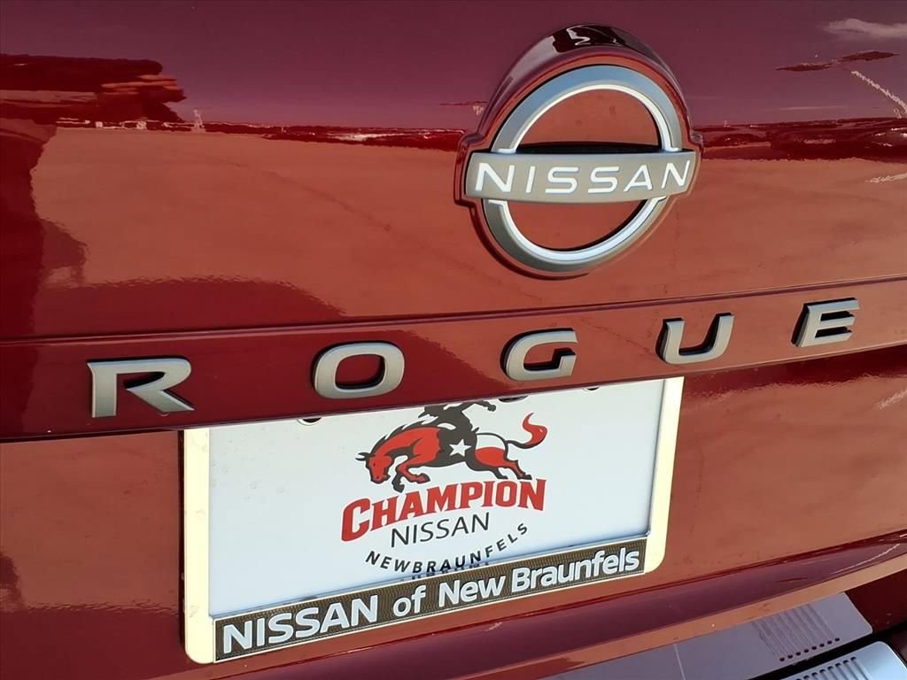New 2026 Nissan Rogue SV w/ Cold Weather Package FWD image 7