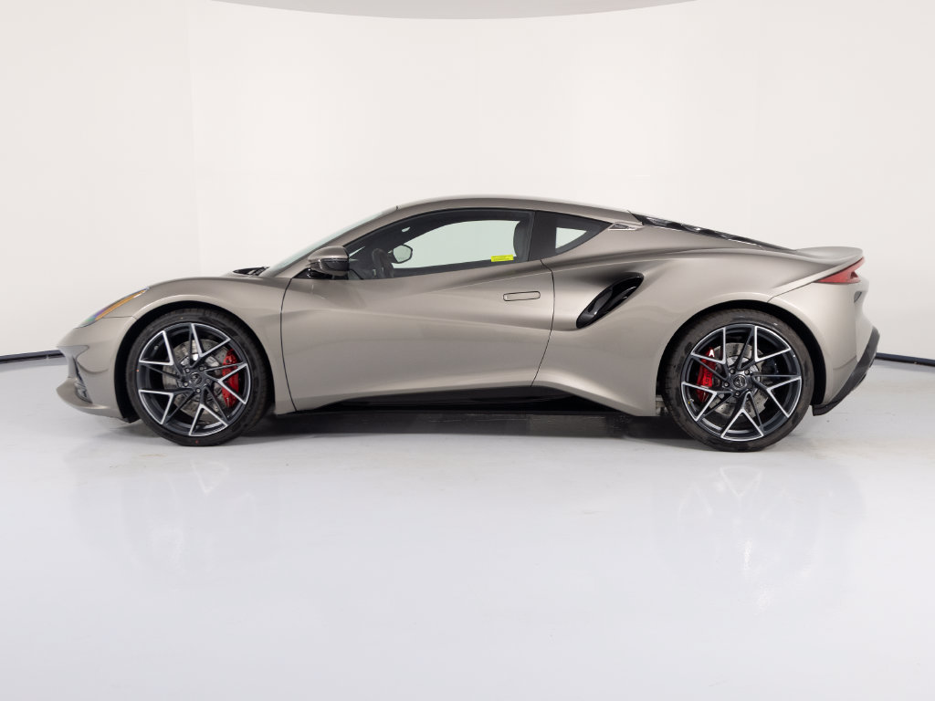 Used 2026 Lotus Emira SE RWD image 2