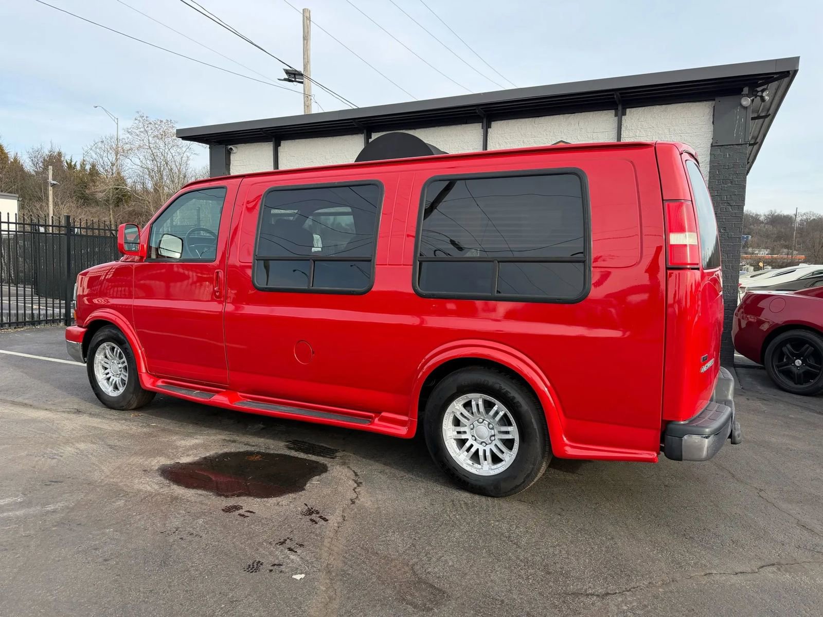 Used 2010 Chevrolet Express 1500 w/ Power Package image 6
