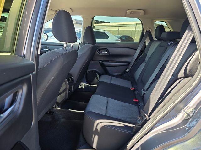 Used 2024 Nissan Rogue SV image 18