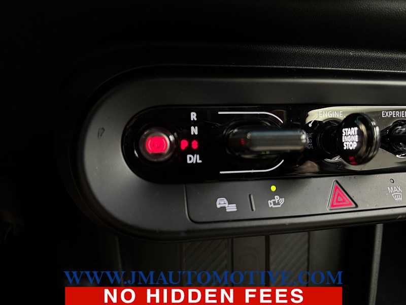 Used 2025 MINI Cooper 2-Door Hardtop FWD image 27