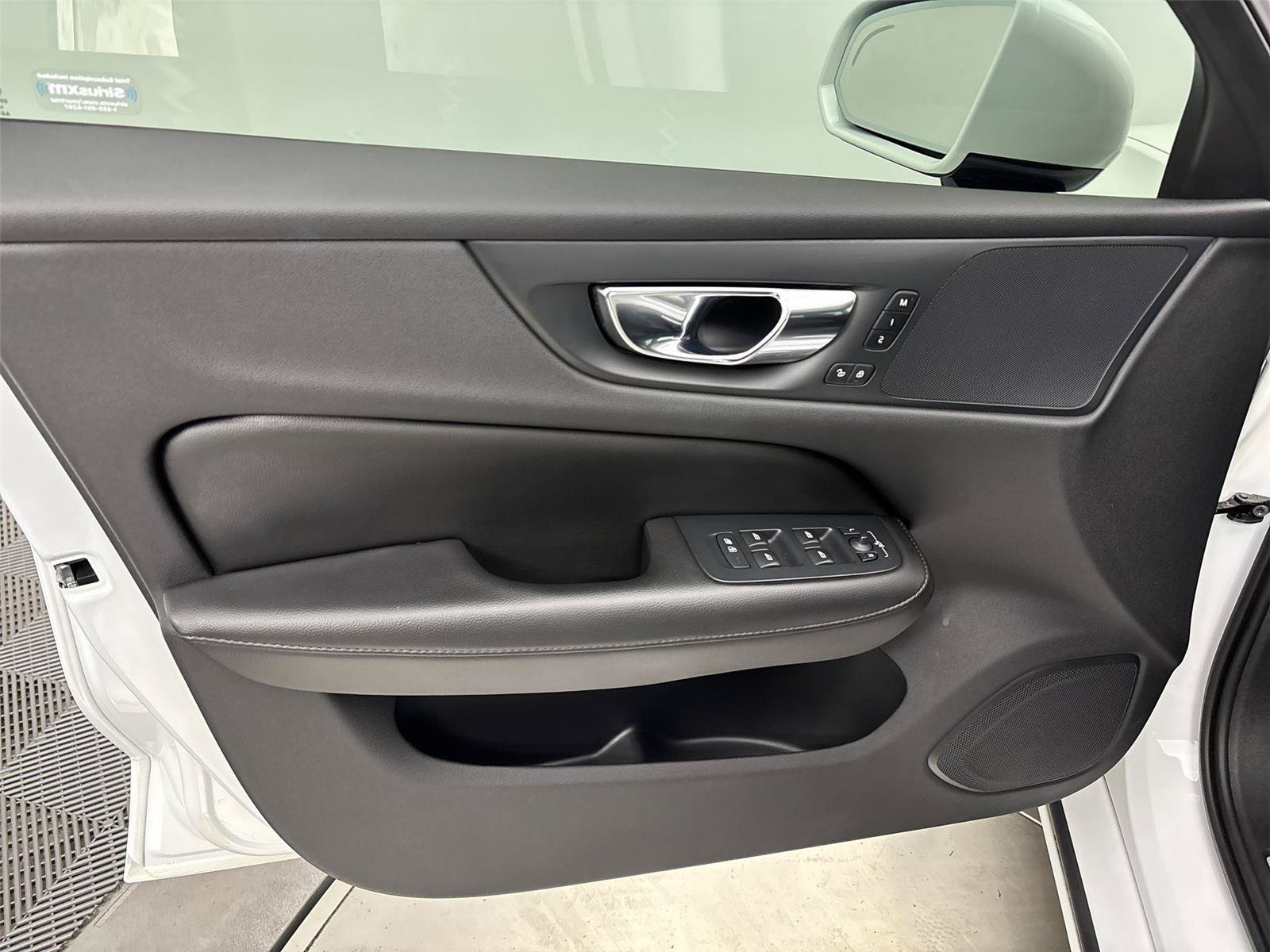 Used 2020 Volvo S60 T5 Momentum FWD image 26