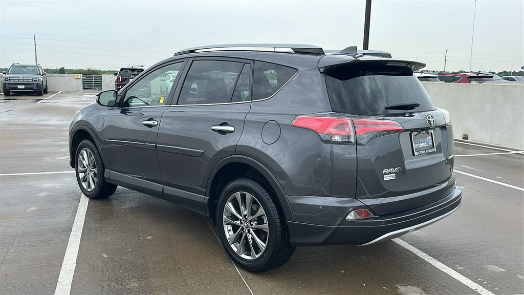 Used 2018 Toyota RAV4 Limited FWD image 11