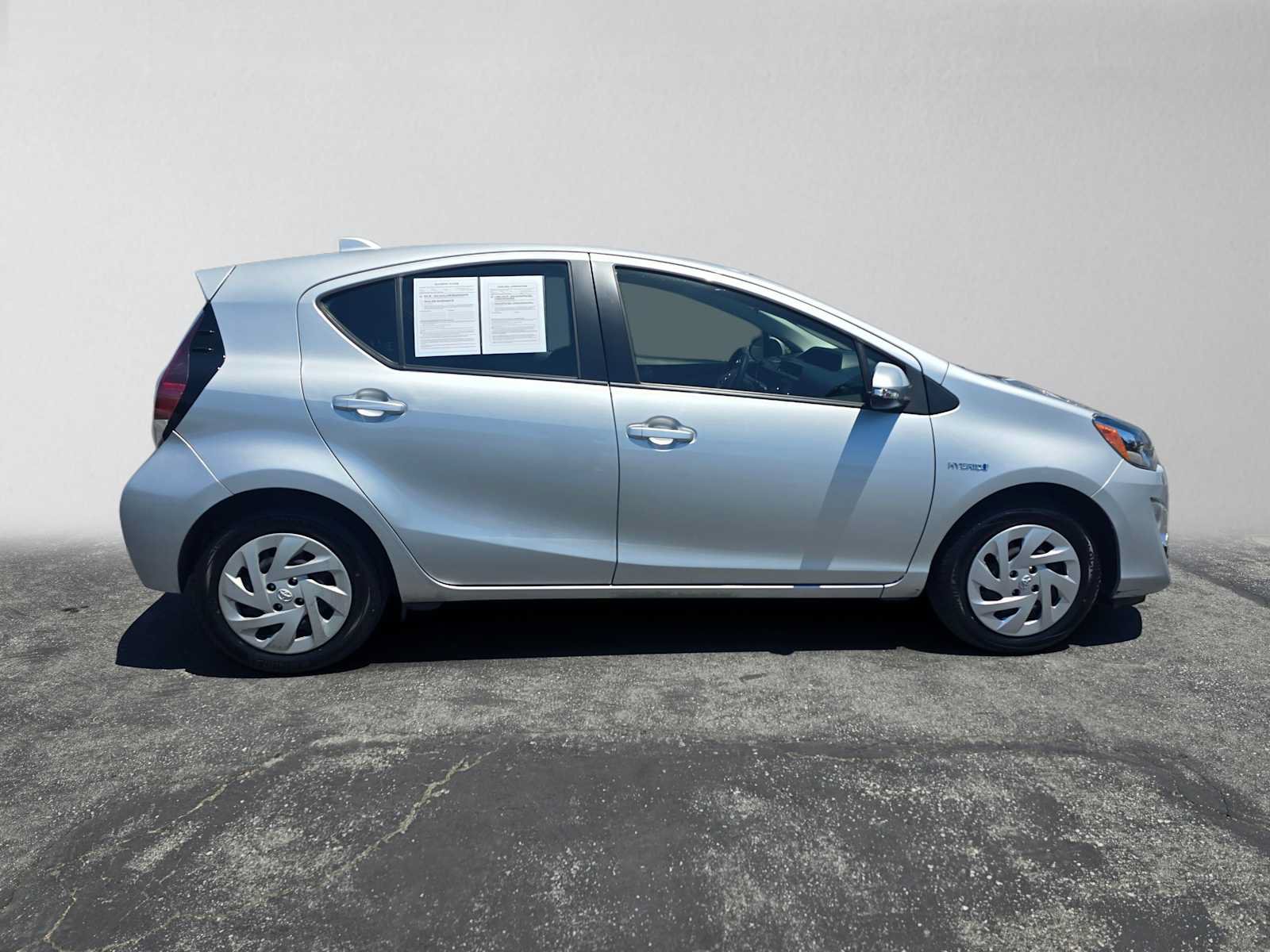 Used 2016 Toyota Prius C Two FWD image 2