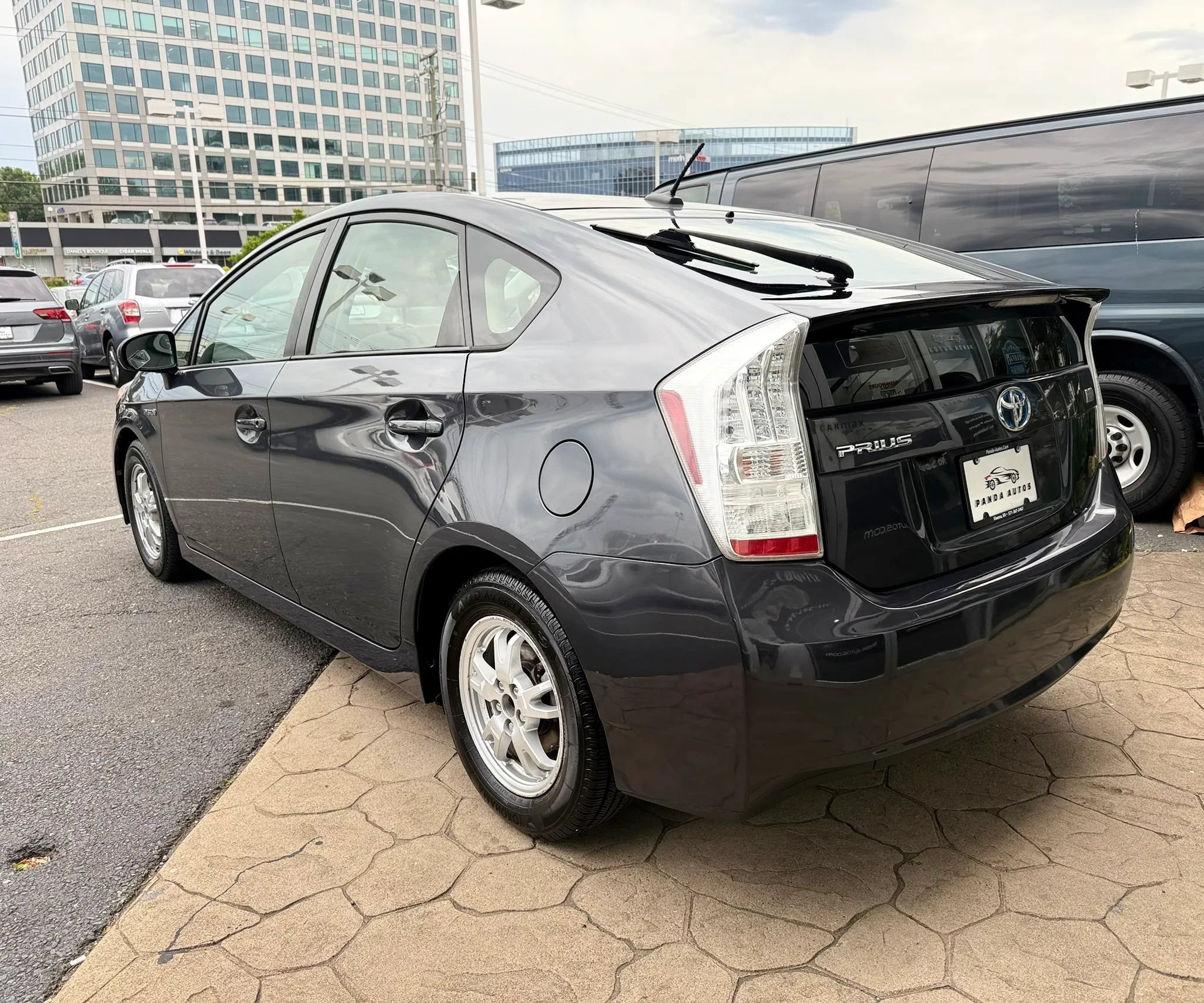 Used 2010 Toyota Prius FWD image 5