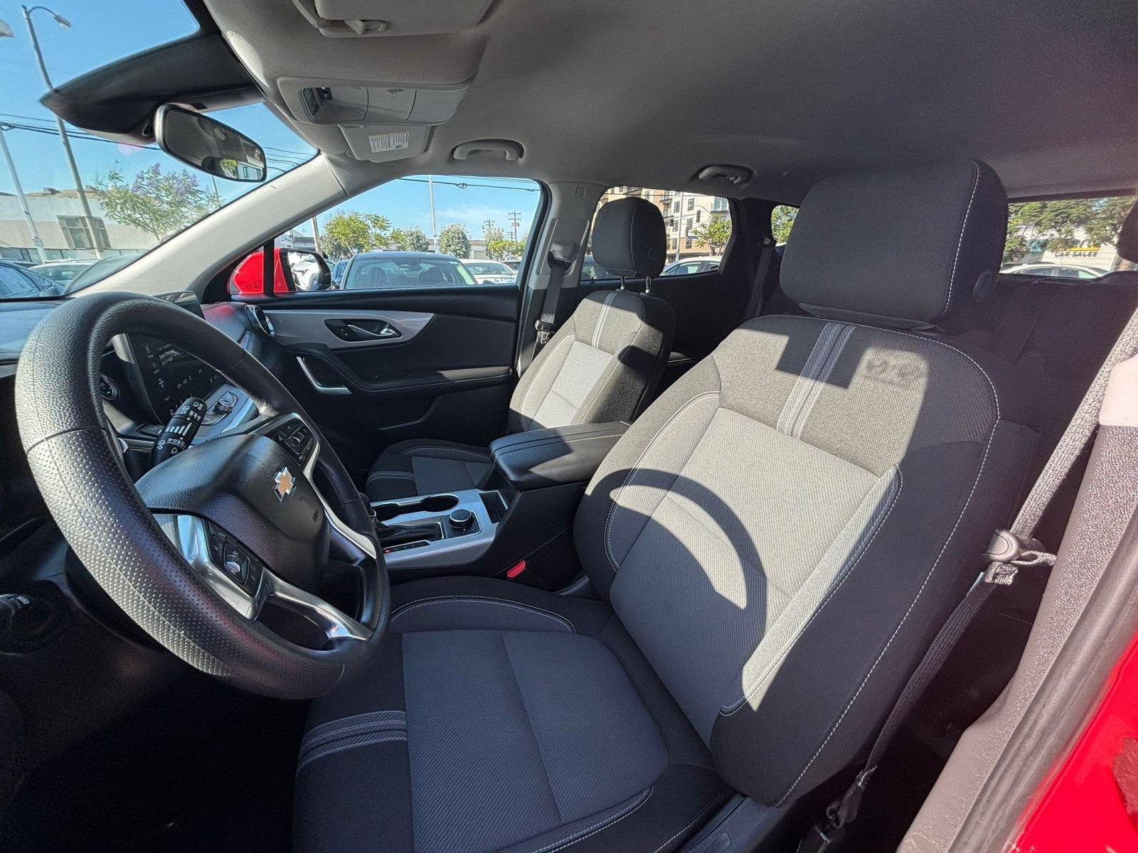 Used 2025 Chevrolet Blazer LT FWD image 25