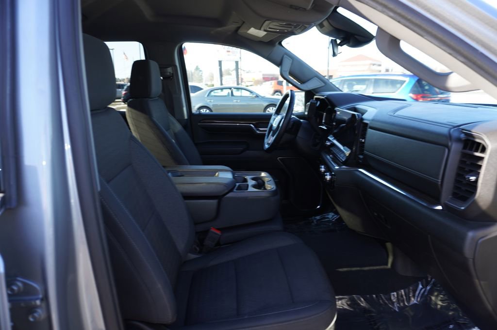 Used 2023 GMC Sierra 1500 Elevation image 29