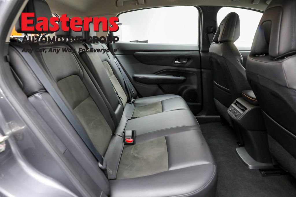 Used 2023 Nissan Ariya FWD image 24
