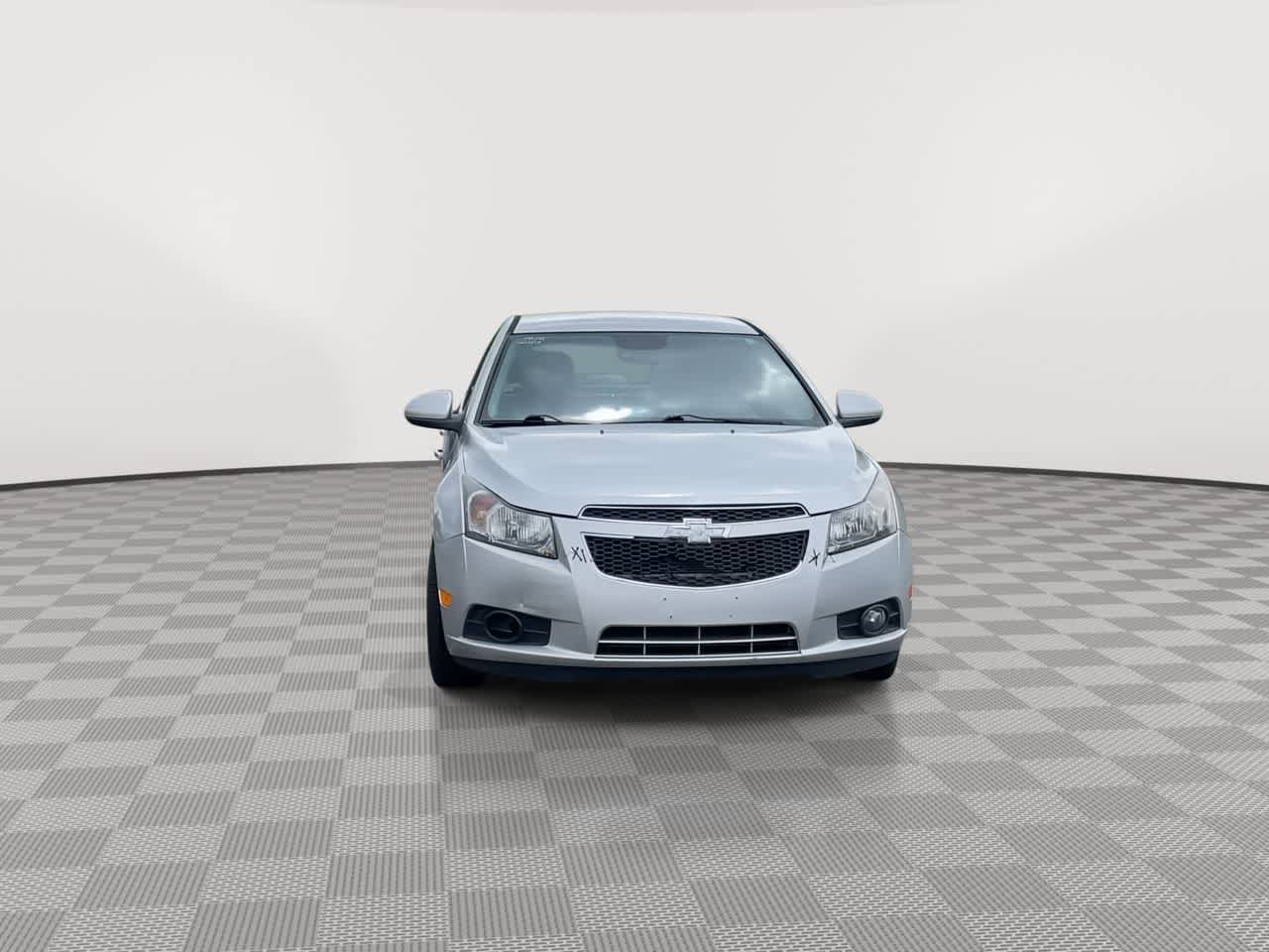 Used 2014 Chevrolet Cruze LTZ w/ Enhanced Safety Package FWD image 3