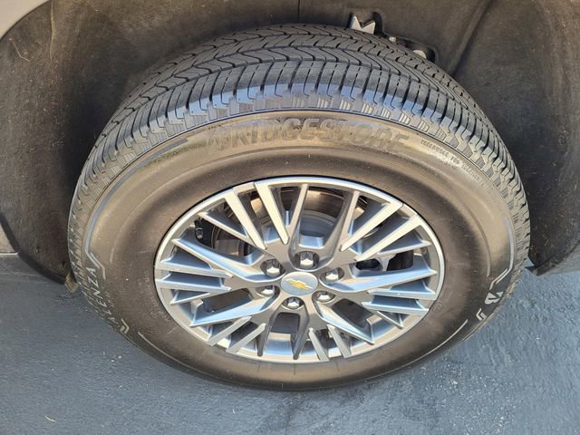 Used 2024 Chevrolet Traverse LT image 25