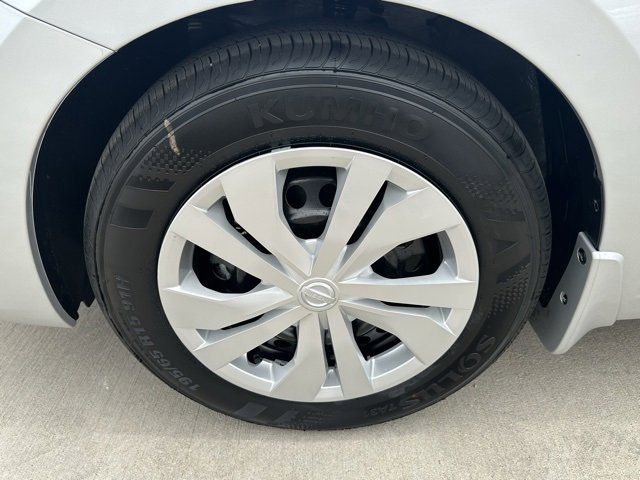 New 2025 Nissan Versa S w/ Trunk Package image 32