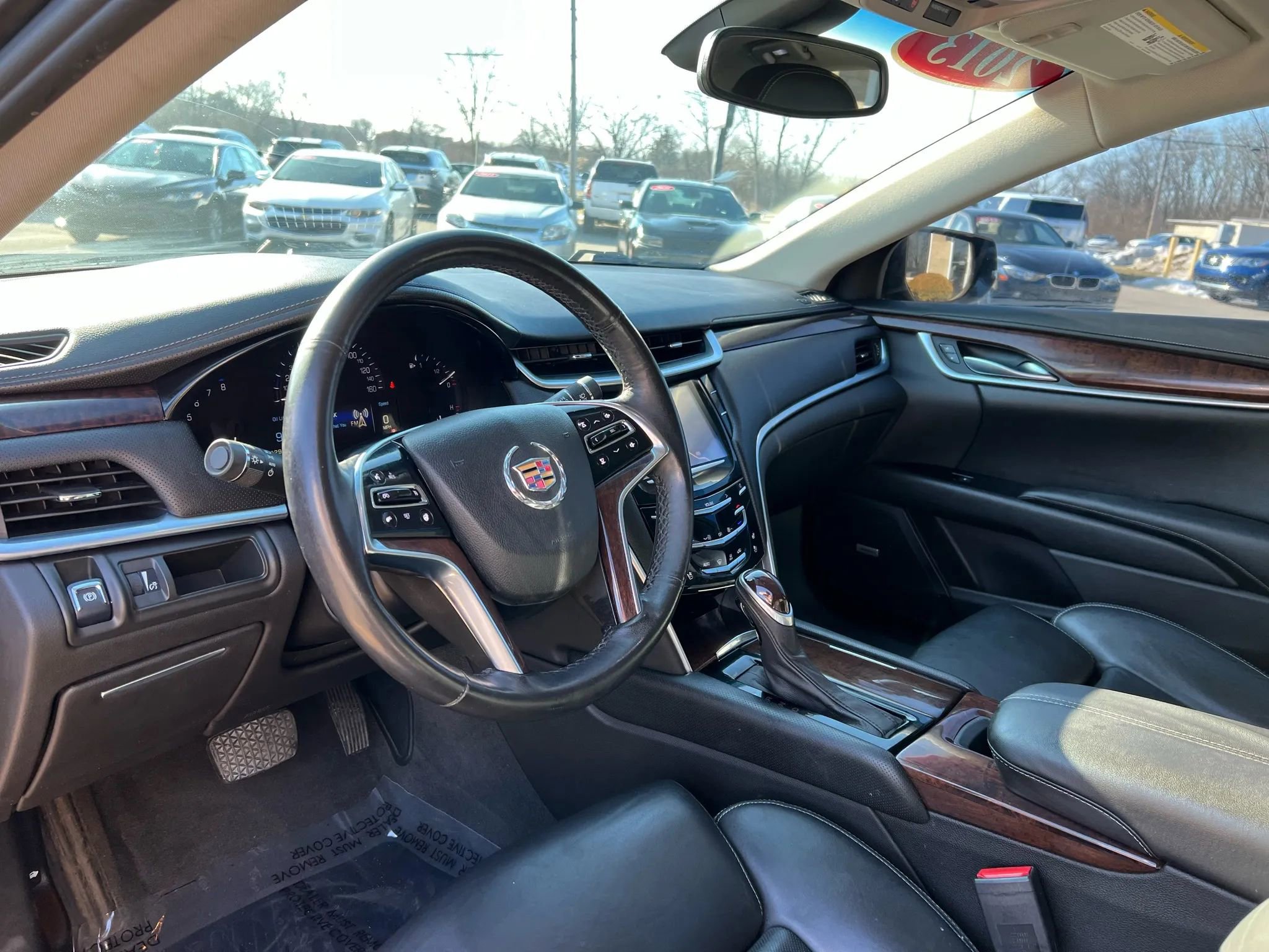 Used 2013 Cadillac XTS Luxury image 10