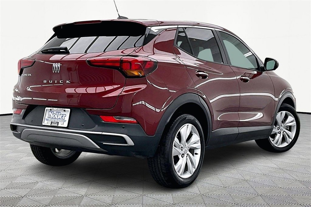 Used 2025 Buick Encore GX Preferred w/ Advanced Technology Package image 2