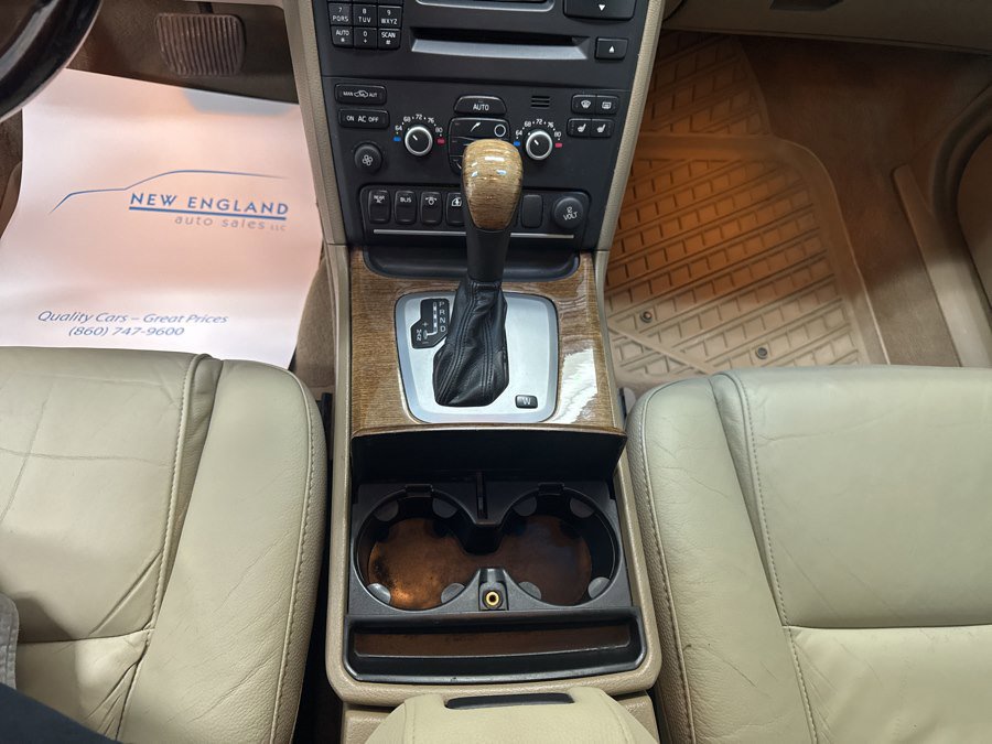 Used 2012 Volvo XC90 3.2 image 9