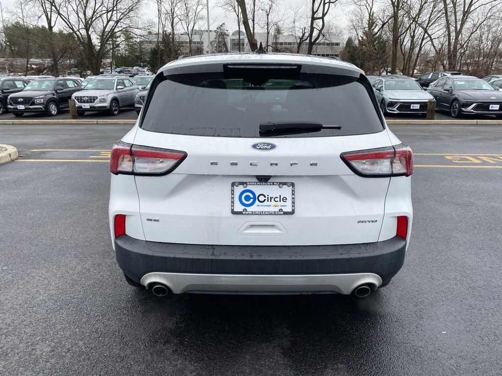 Used 2020 Ford Escape SE image 5