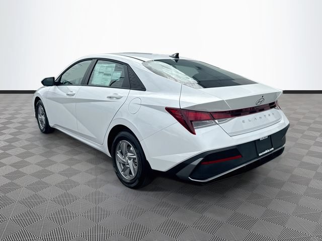 New 2026 Hyundai Elantra SE FWD image 5