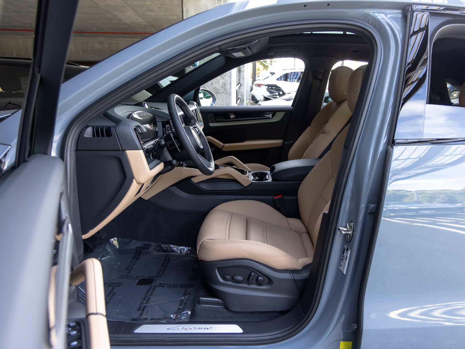 New 2026 Porsche Cayenne Coupe AWD/4WD image 25