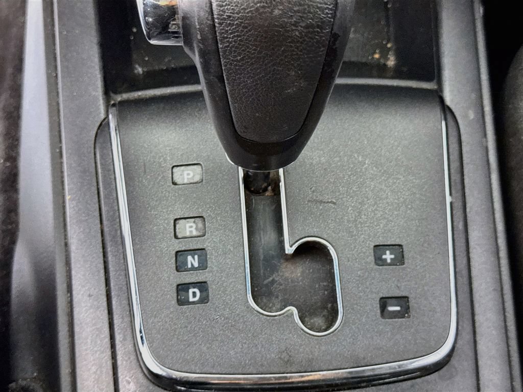 Used 2008 Kia Sorento 2WD w/ Sport Pkg image 18