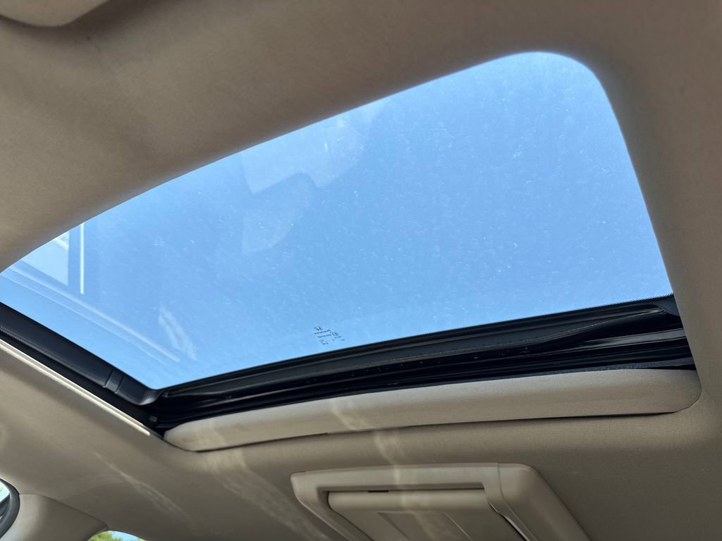 Used 2016 Honda Pilot Touring image 25