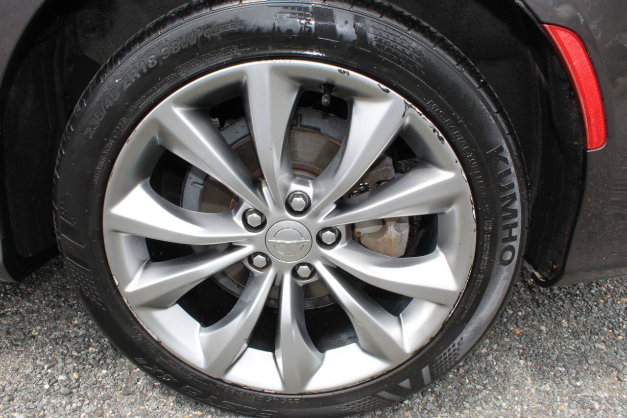 Used 2016 Chrysler 200 S AWD/4WD image 37