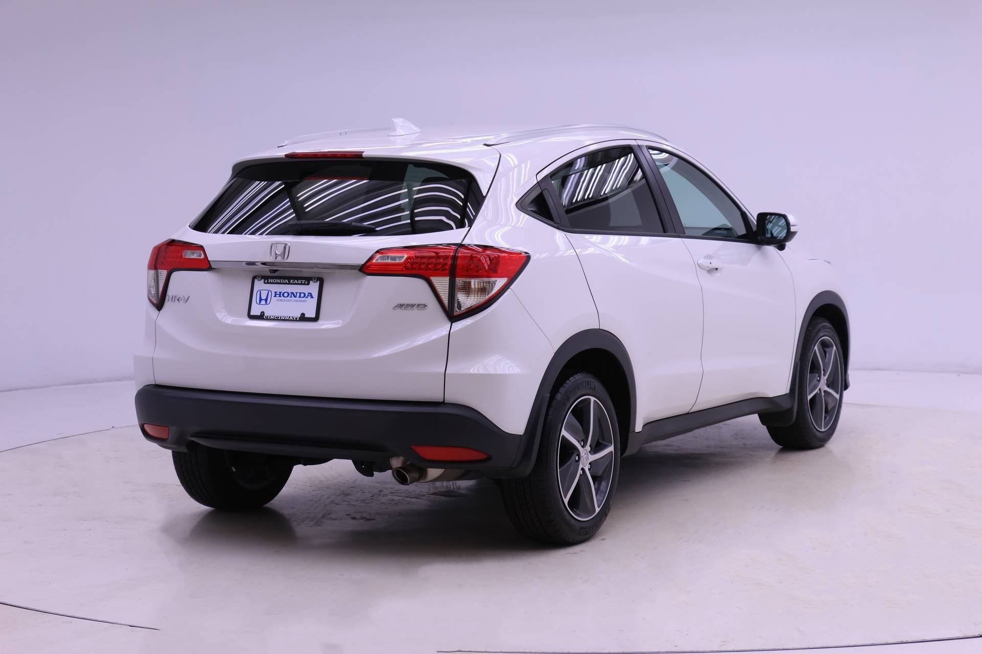 Used 2022 Honda HR-V EX-L image 2